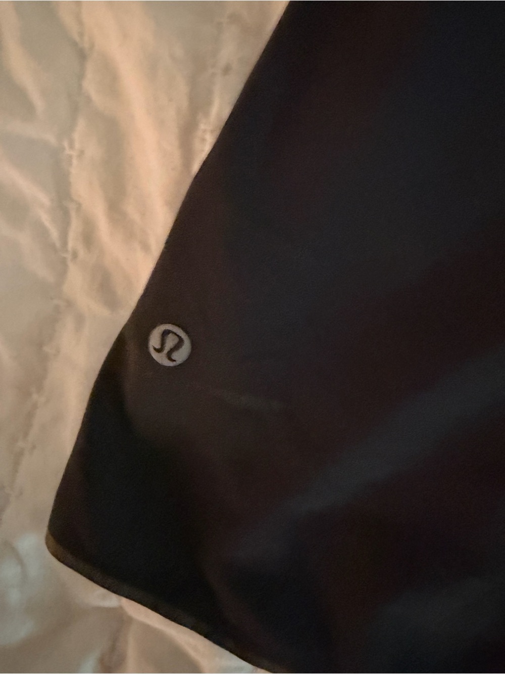 lululemon athletica Men’s Black Athletic Shorts - Picture 3 of 3